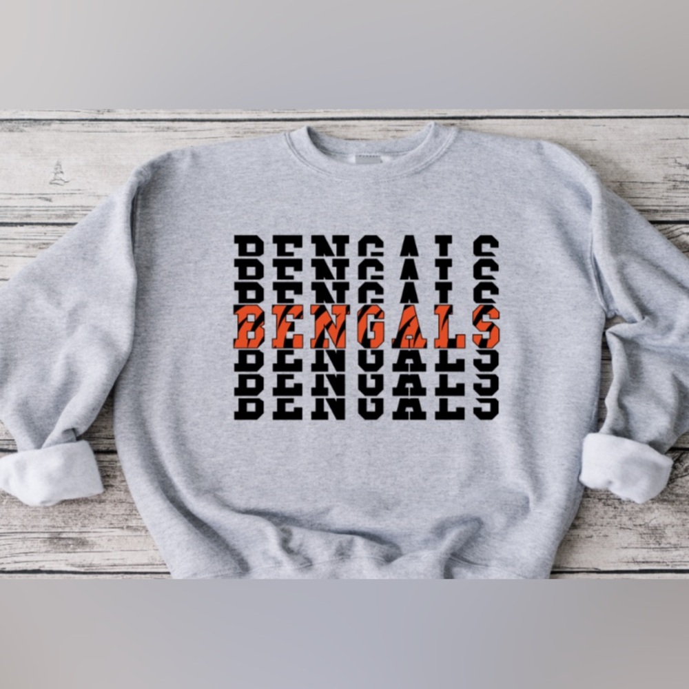⭐️HP⭐️ Stacked Bengals Crewneck